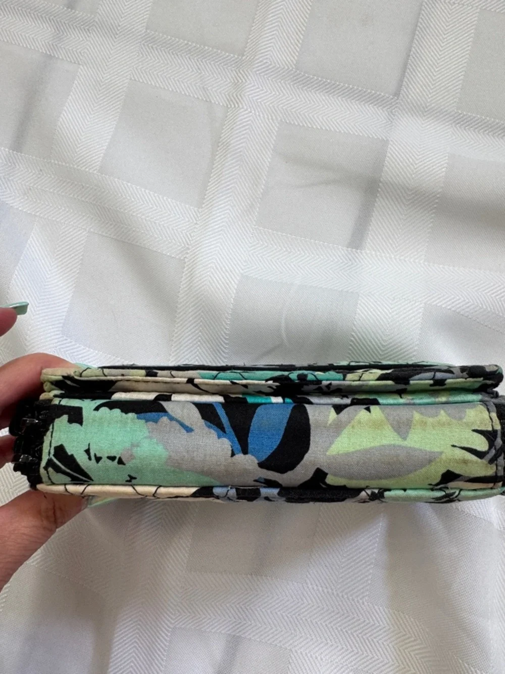 Vera Bradley Quilted Floral Zip Wallet Clutch.